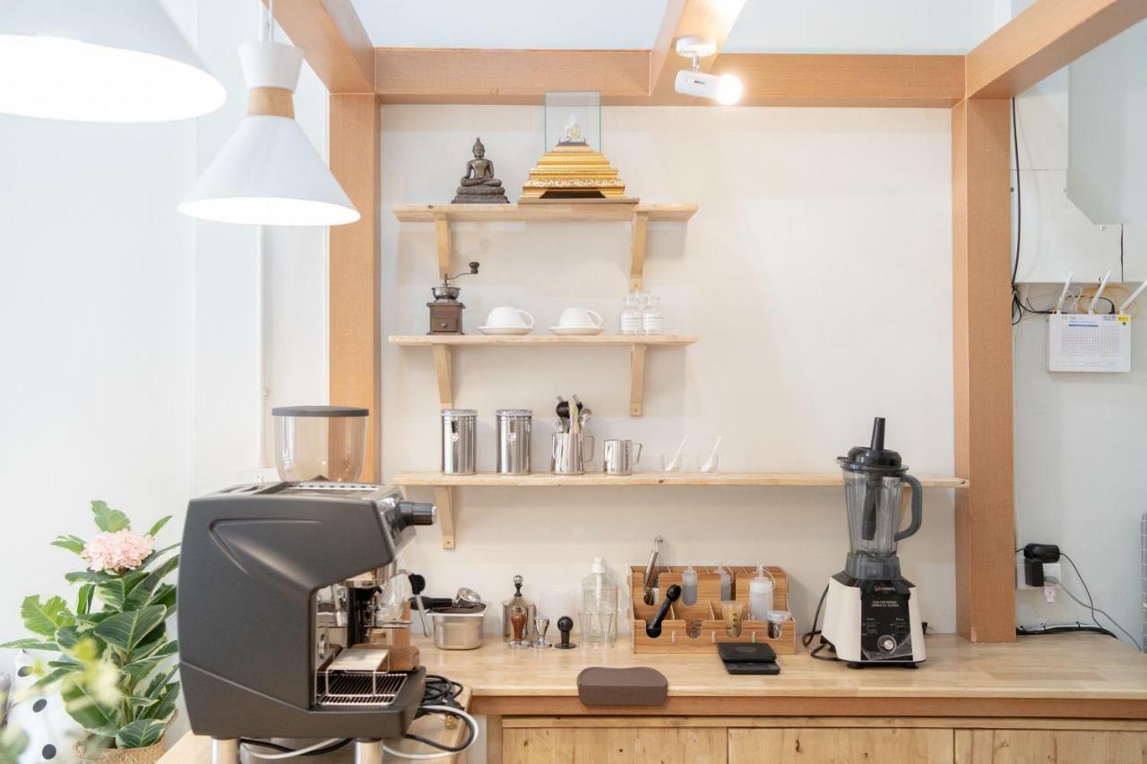 Viv Hometel&Cafe Chiang Mai Buitenkant foto